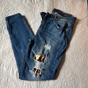 Judy Blue Skinny fit with leopard detail size 11/30
